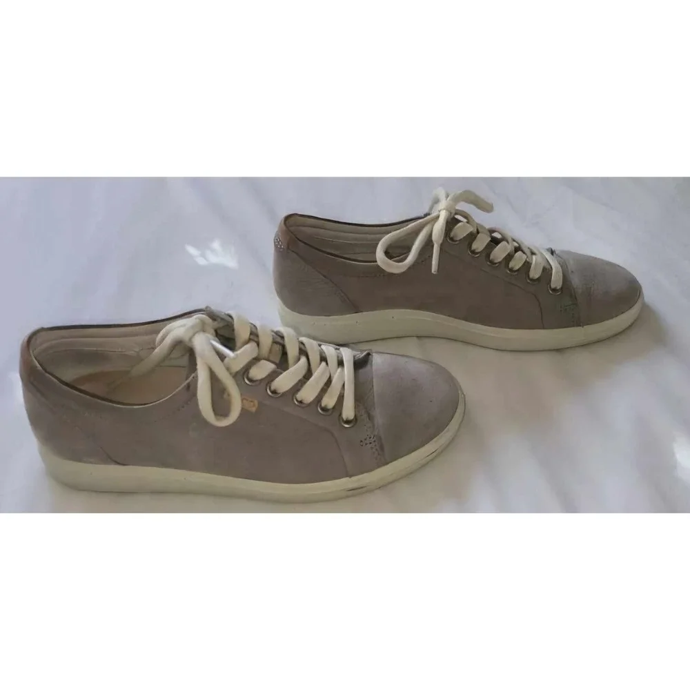 ECCO Soft 7 Mens Taupe Grey Nubuck Leather Low Top Sneakers Lace Up Shoes